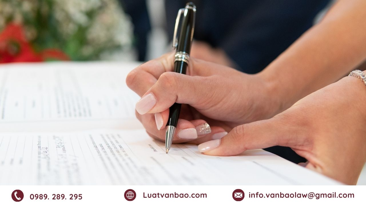 Hồ sơ cần chuẩn bị để thực hiện thủ tục ly hôn khi một bên bỏ đi không liên lạc được.