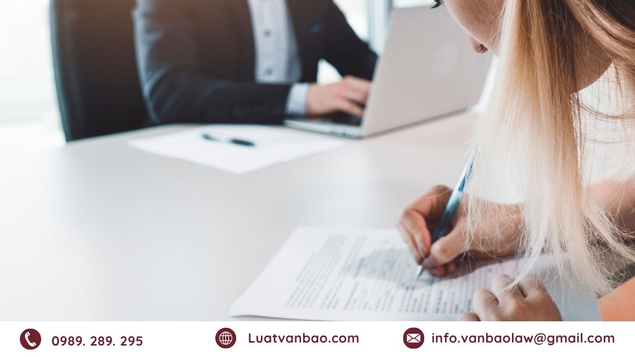Quy định về quyền yêu cầu ly hôn của người chồng khi vợ mang thai với người khác.