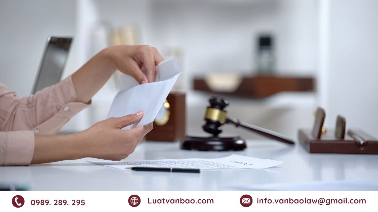 Những lưu ý khi thực hiện thủ tục ly hôn đơn phương vắng mặt để hồ sơ được giải quyết thuận lợi.
