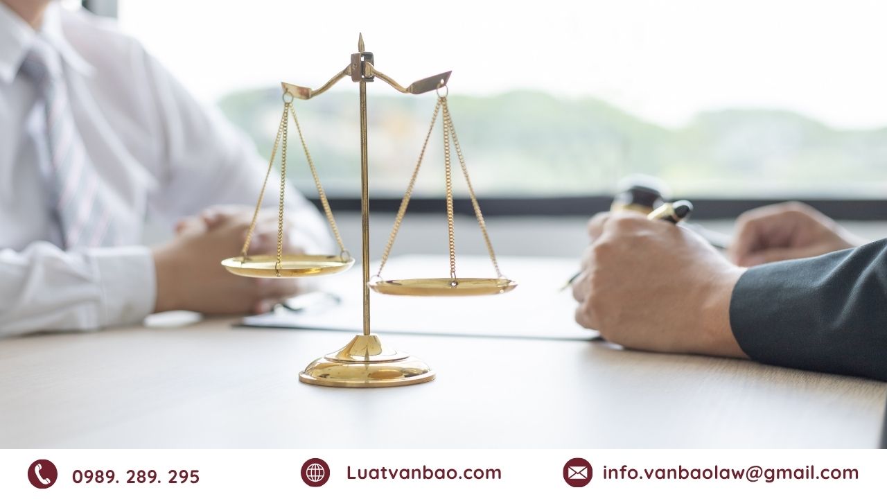 Các trường hợp được giải quyết ly hôn đơn phương vắng mặt theo quy định của pháp luật.